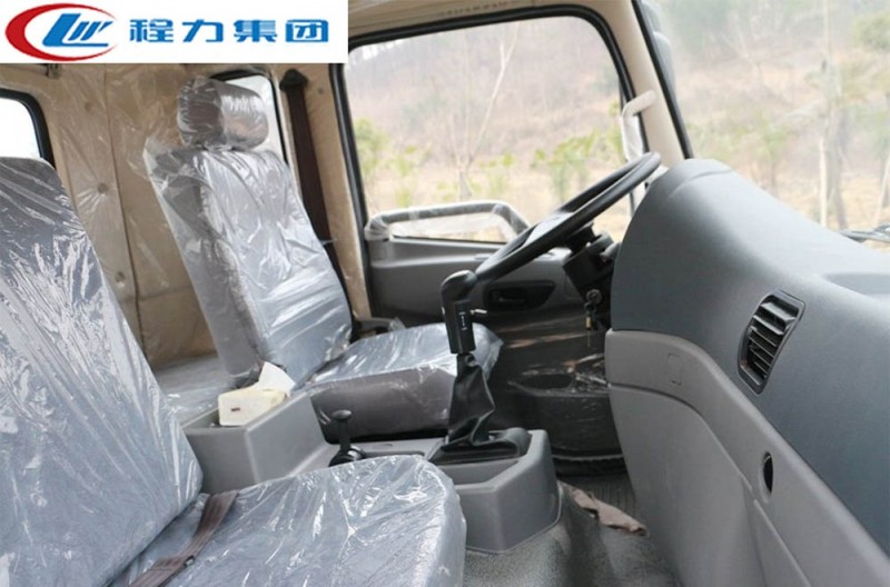 東風(fēng)御龍后八輪18-22方灑水車(chē)