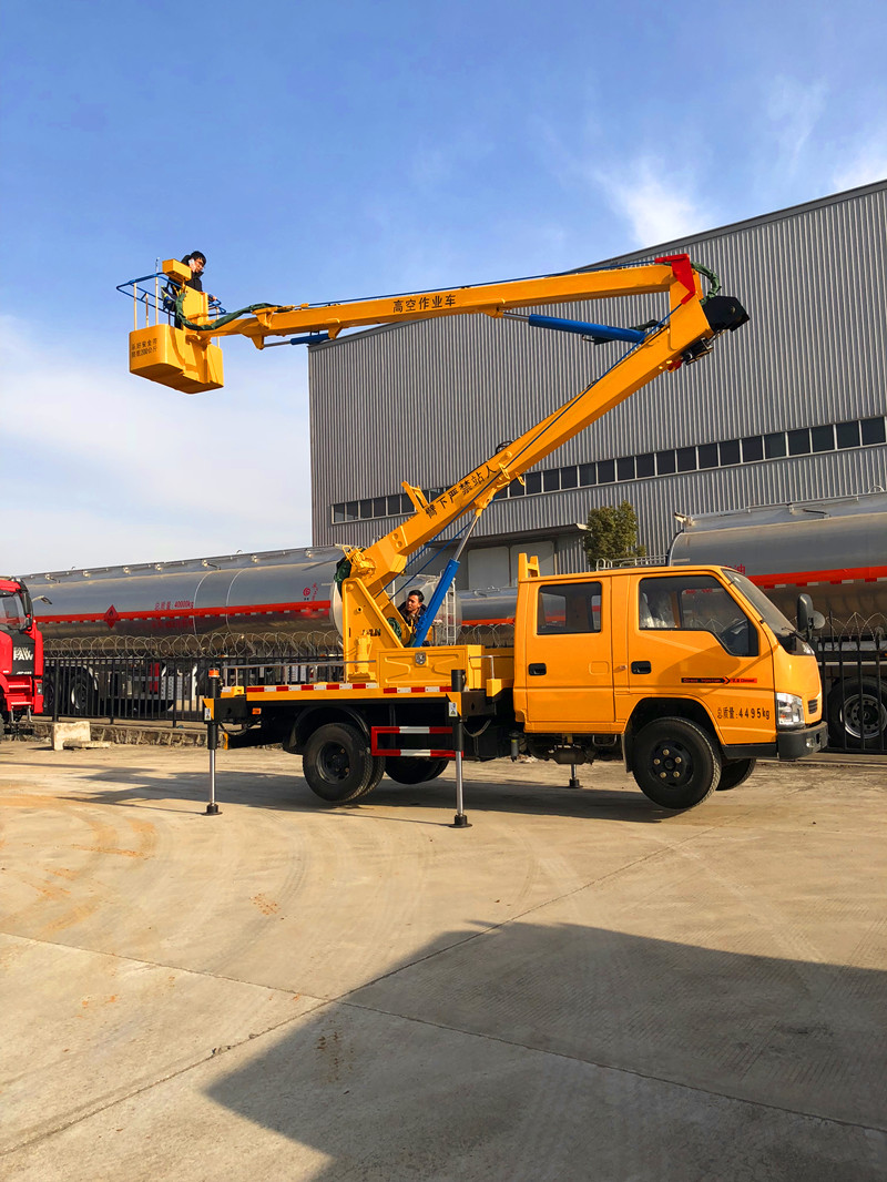 江鈴雙排12米藍牌高空作業(yè)車 江鈴雙排12米藍牌高空作業(yè)車圖片